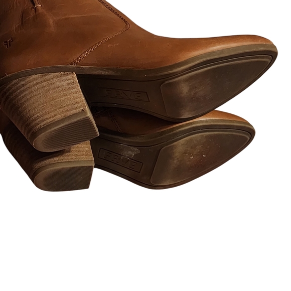 Frye Leather Almond Toe Jennifer Ankle Booties | Size 6.5 - Picture 6 of 11